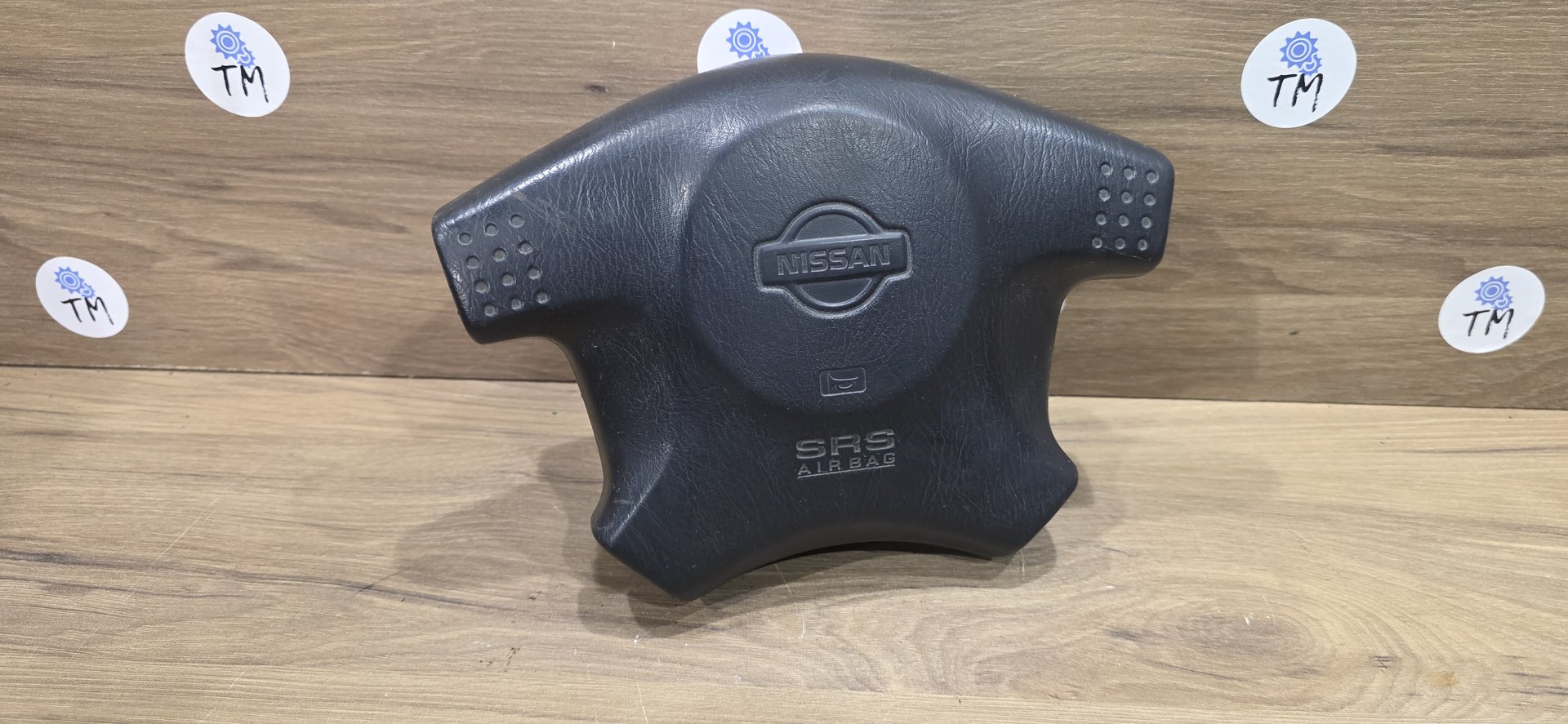 Подушка безопасности водителя Nissan R'nessa N30
